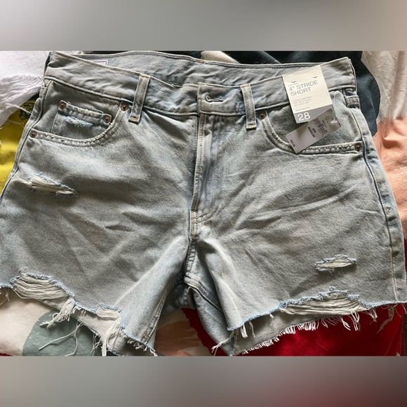 Gap denim shorts, size 6 new with tags - Picture 1 of 2